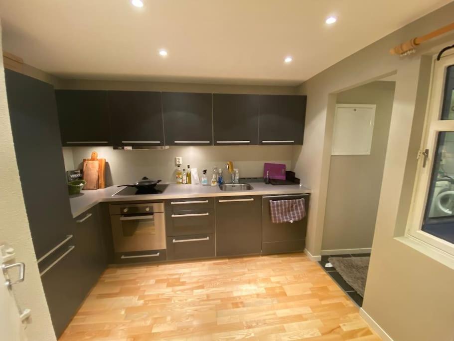 Koslig Leilighet I Bergens Smoroye Appartement Buitenkant foto