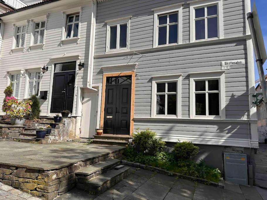 Koslig Leilighet I Bergens Smoroye Appartement Buitenkant foto